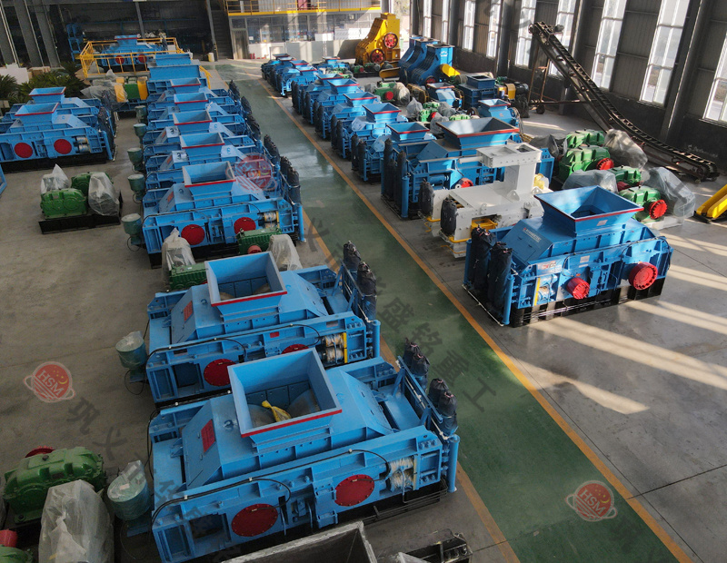 石英砂制砂子設(shè)備哪家好？全液壓對(duì)輥制砂機(jī)多少錢？