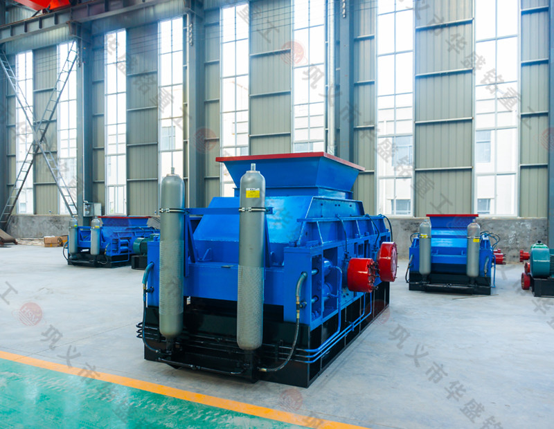 為什么選擇河卵石液壓對輥制砂機(jī)進(jìn)行砂石生產(chǎn)呢？