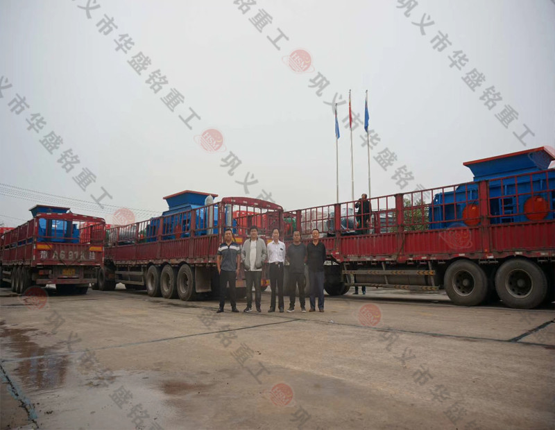 鄭州對(duì)輥破碎機(jī)廠(chǎng)家三臺(tái)連發(fā)