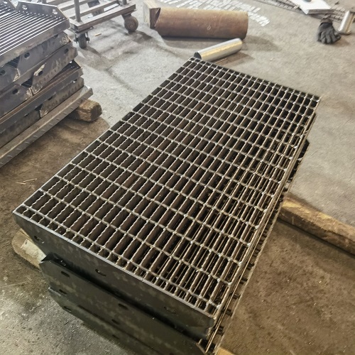 建筑景觀用平臺(tái)鋼格柵鋼格板蓋板詳解