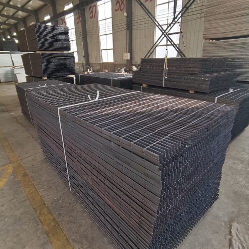 水廠平臺鋼格柵的獨特魅力與應用