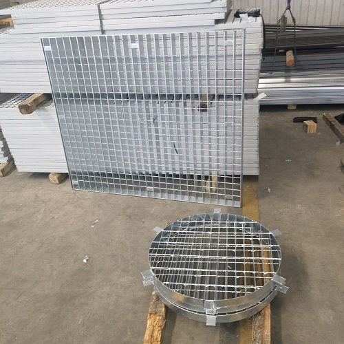 食品廠鋼格板選型：304不銹鋼還是鍍鋅更合適？