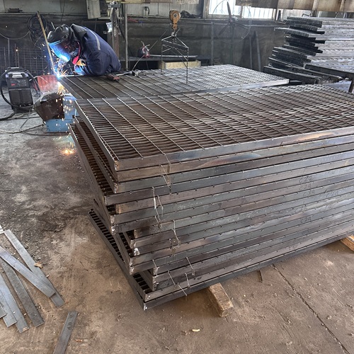 鋼格柵板為什么容易生銹？原因在這里