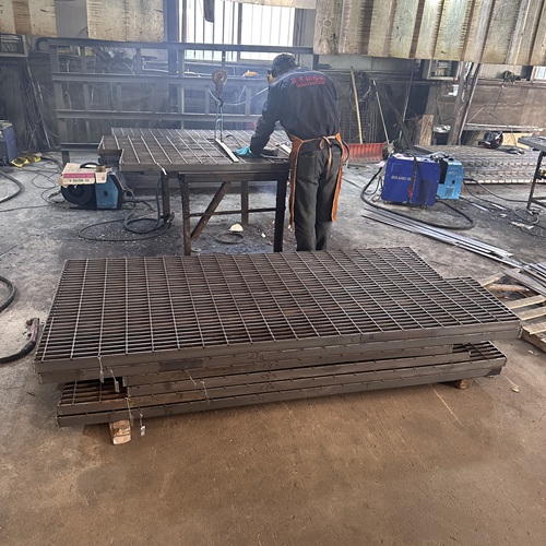 這些高端項(xiàng)目都在用鋼格柵板，你知道嗎