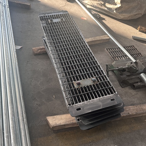 國內(nèi)鋼格板vs進(jìn)口鋼格板，性價(jià)比分析