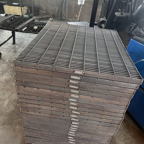 鋼格板采購(gòu)只看價(jià)格？90%的人栽在這一點(diǎn)上