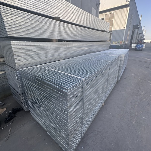 鋼格板的隱形實力揭秘，遠(yuǎn)比你想象的強大