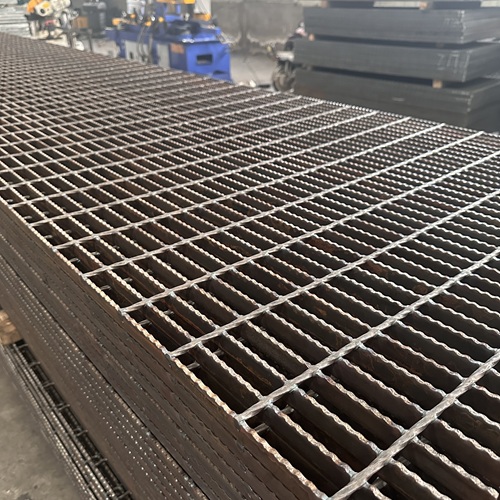 鋼格板變形后還能修復嗎？修復技巧全公開