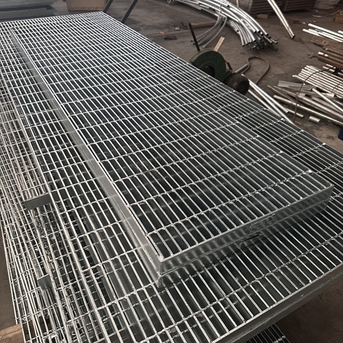 鋼格板熱鍍鋅技術好在哪？防腐耐用的核心